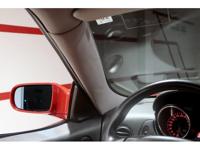 アルファGTV 3.2 V6 24V 左ハンドル 6MT MOMOタンゴベージュレザー ステアリングラックOH済 左右フロントロアアーム新品交換 Fブレーキホース新品交換 バッテリー新品交換 外装同色補修済 タイミングベルト交換付(54枚目)