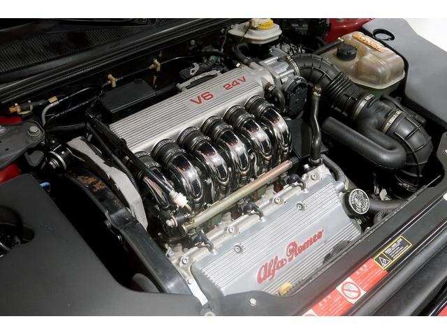 アルファGTV 3.2 V6 24V 左ハンドル 6MT MOMOタンゴベージュレザー ステアリングラックOH済 左右フロントロアアーム新品交換 Fブレーキホース新品交換 バッテリー新品交換 外装同色補修済 タイミングベルト交換付(59枚目)