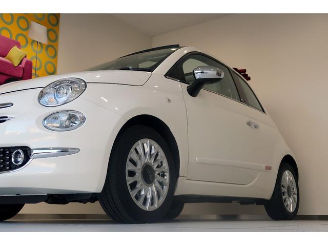 ５００Ｃ ツインエア　ラウンジ　ワンオーナー　レッドソフトトップ　アイボリーシート　７インチタッチパネルモニター付Ｕｃｏｎｎｅｃｔ　キセノン　バックソナー　認定中古車保証１年（10枚目）