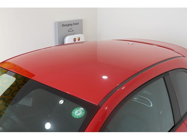 アバルト６９５ ツーリズモ　ワンオーナー　ブラックレザー　７インチタッチパネルモニター付Ｕｃｏｎｎｅｃｔ　レコードモンツファマフラー　ブレンボイエローキャリパー　バックソナー　パドルシフト　新車保証継承（12枚目）