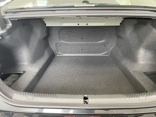 ５シリーズ ５２５Ｌｉ　エクスクルーシブ　Ｍスポーツ　ワンオーナー車　ブラックレザーシート　純正ナビゲーション　ＥＴＣ　地デジチューナー　アクティブクルーズコントロール　フロント・リアコーナーセンサー（22枚目）