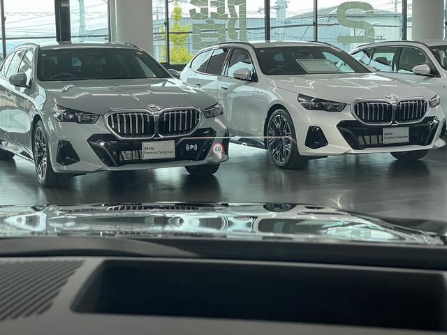 ５シリーズ ５２５Ｌｉ　エクスクルーシブ　Ｍスポーツ　ワンオーナー車　ブラックレザーシート　純正ナビゲーション　ＥＴＣ　地デジチューナー　アクティブクルーズコントロール　フロント・リアコーナーセンサー（36枚目）