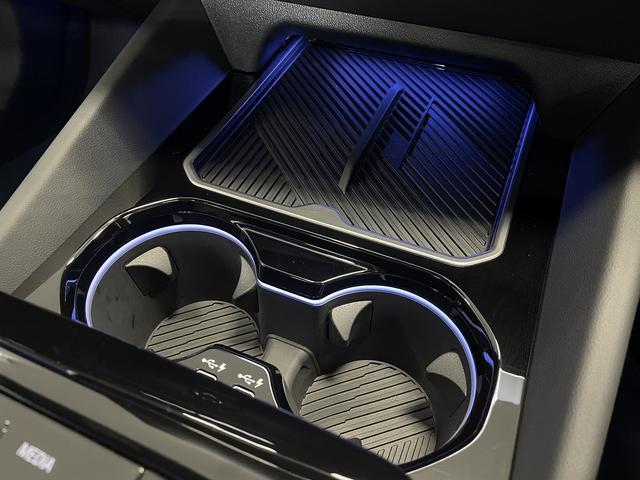 ５シリーズ ５２５Ｌｉ　エクスクルーシブ　Ｍスポーツ　ワンオーナー車　ブラックレザーシート　純正ナビゲーション　ＥＴＣ　地デジチューナー　アクティブクルーズコントロール　フロント・リアコーナーセンサー（45枚目）