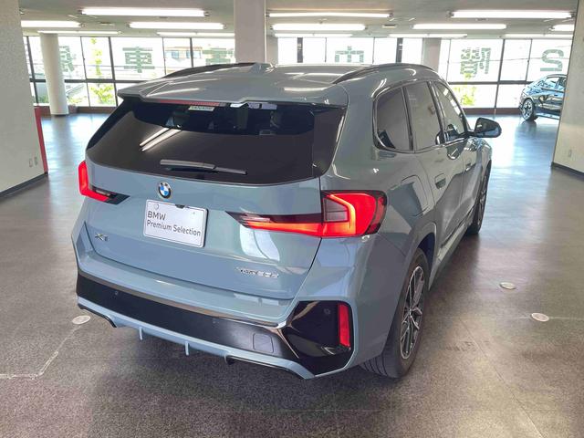 Ｘ１ Ｘ１　ｘＤｒｉｖｅ２０ｄ　Ｍスポーツ　ワンオーナー車　純正ナビゲーション　ＥＴＣ　アクティブクルーズコントロール　フロント・リアコーナーセンサー　電動テールゲート　社外ドライブレコーダー（12枚目）