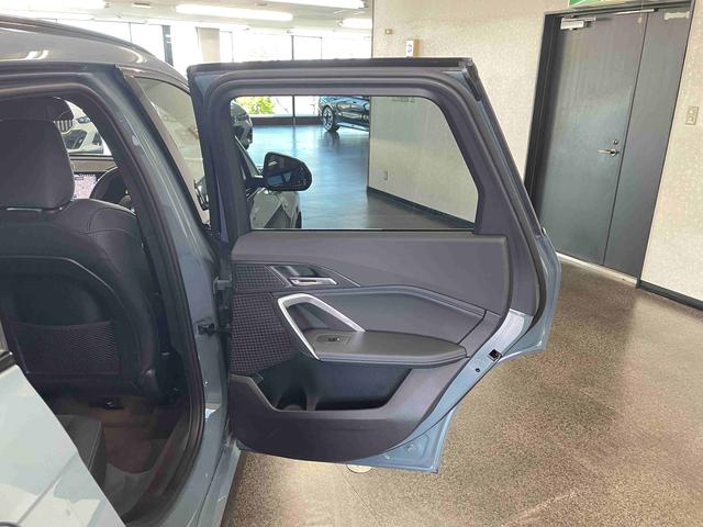 Ｘ１ Ｘ１　ｘＤｒｉｖｅ２０ｄ　Ｍスポーツ　ワンオーナー車　純正ナビゲーション　ＥＴＣ　アクティブクルーズコントロール　フロント・リアコーナーセンサー　電動テールゲート　社外ドライブレコーダー（26枚目）
