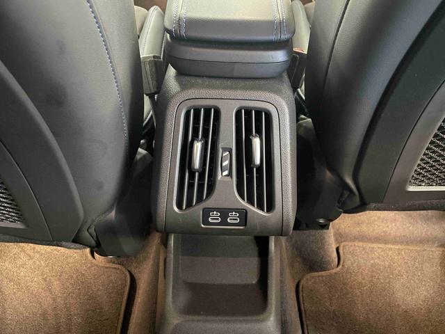 Ｘ１ Ｘ１　ｘＤｒｉｖｅ２０ｄ　Ｍスポーツ　ワンオーナー車　純正ナビゲーション　ＥＴＣ　アクティブクルーズコントロール　フロント・リアコーナーセンサー　電動テールゲート　社外ドライブレコーダー（28枚目）
