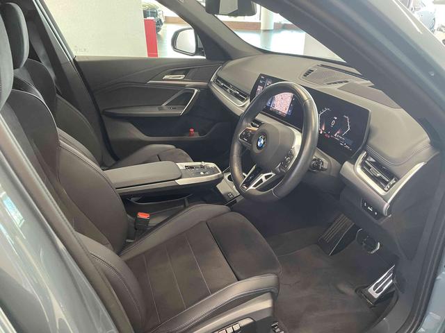 Ｘ１ Ｘ１　ｘＤｒｉｖｅ２０ｄ　Ｍスポーツ　ワンオーナー車　純正ナビゲーション　ＥＴＣ　アクティブクルーズコントロール　フロント・リアコーナーセンサー　電動テールゲート　社外ドライブレコーダー（32枚目）