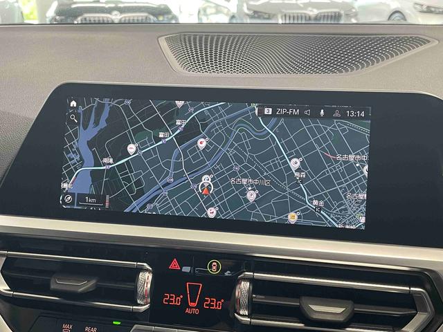 ３シリーズ ３１８ｉツーリング　Ｍスポーツ　ワンオーナー車　コンフォートパッケージ　１８インチ　ＴＶチューナー　電動トランクゲート　アラウンドビューモニター　シートヒーター（42枚目）