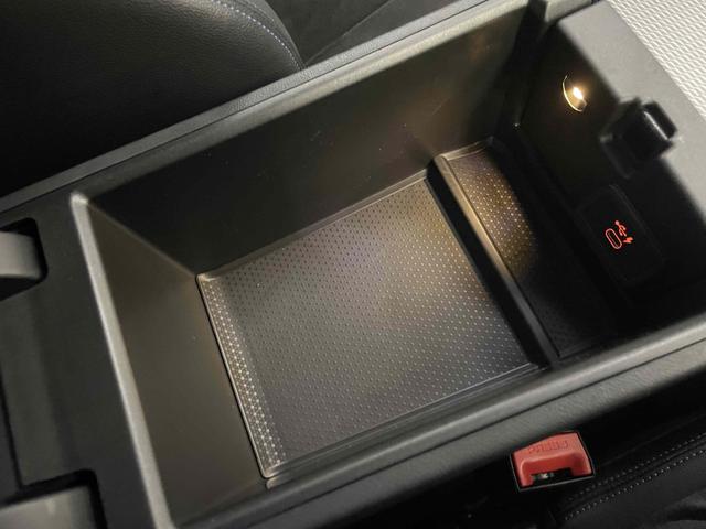 ３シリーズ ３１８ｉツーリング　Ｍスポーツ　ワンオーナー車　コンフォートパッケージ　１８インチ　ＴＶチューナー　電動トランクゲート　アラウンドビューモニター　シートヒーター（48枚目）