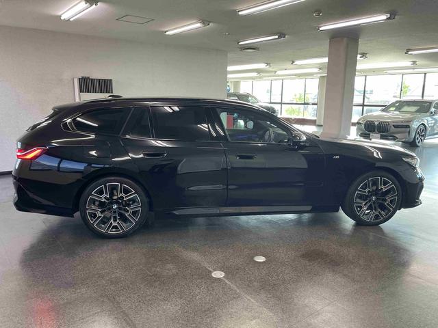 5シリーズ 523d xDrive Mスポーツ ワンオーナー車 コンフォートドライビングパッケージ 20インチアロイホイール フロント・リアコーナーセンサー 純正ナビゲーション ETC アクティブクルーズコントロール(14枚目)