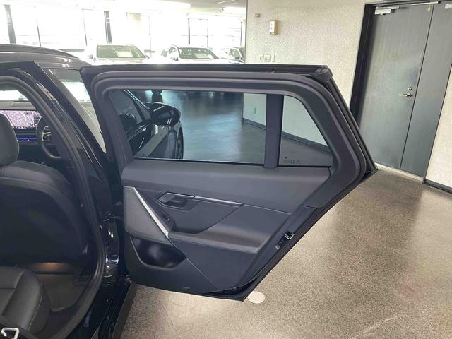 5シリーズ 523d xDrive Mスポーツ ワンオーナー車 コンフォートドライビングパッケージ 20インチアロイホイール フロント・リアコーナーセンサー 純正ナビゲーション ETC アクティブクルーズコントロール(26枚目)