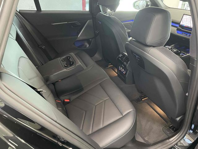 5シリーズ 523d xDrive Mスポーツ ワンオーナー車 コンフォートドライビングパッケージ 20インチアロイホイール フロント・リアコーナーセンサー 純正ナビゲーション ETC アクティブクルーズコントロール(27枚目)