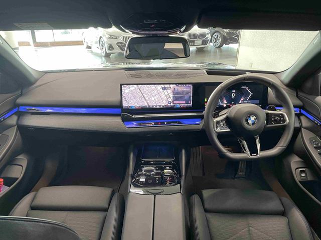 5シリーズ 523d xDrive Mスポーツ ワンオーナー車 コンフォートドライビングパッケージ 20インチアロイホイール フロント・リアコーナーセンサー 純正ナビゲーション ETC アクティブクルーズコントロール(29枚目)