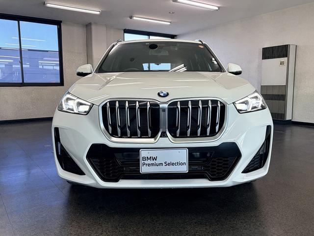 X1 xDrive 20d Mスポーツ ワンオーナー車 LEDヘッドライト アラウンドビューモニター 電動トランクゲート 電動シート シートヒーター カーブドディスプレイ(4枚目)