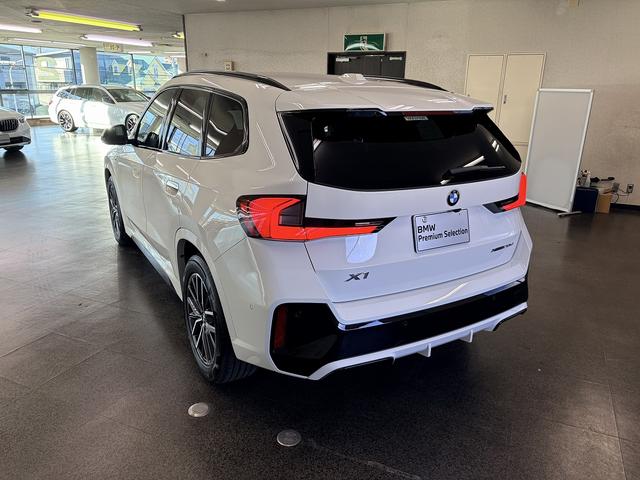 X1 xDrive 20d Mスポーツ ワンオーナー車 LEDヘッドライト アラウンドビューモニター 電動トランクゲート 電動シート シートヒーター カーブドディスプレイ(9枚目)