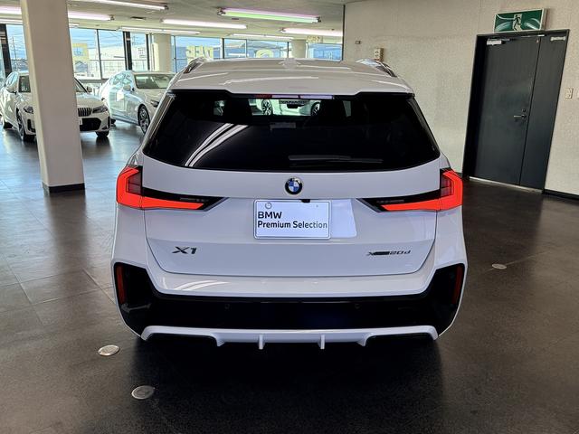 X1 xDrive 20d Mスポーツ ワンオーナー車 LEDヘッドライト アラウンドビューモニター 電動トランクゲート 電動シート シートヒーター カーブドディスプレイ(10枚目)