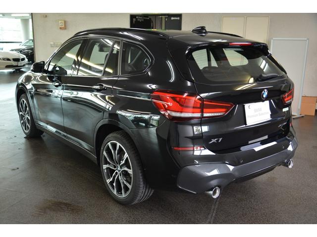 xDrive 18d Mスポーツ 元弊社デモカー アドバンスドセーフティPKG コンフォートPKG 純正19インチ(9枚目)