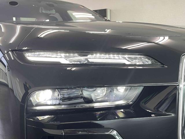 ７シリーズ ７４０ｄ　ｘＤｒｉｖｅ　Ｍスポーツ　元デモカー　ブラックレザー　Ｂｏｗｅｒｓ　＆　Ｗｉｌｋｉｎｓ　アイコニックグロー　アラウンドビューモニター　電動トランクゲート（15枚目）