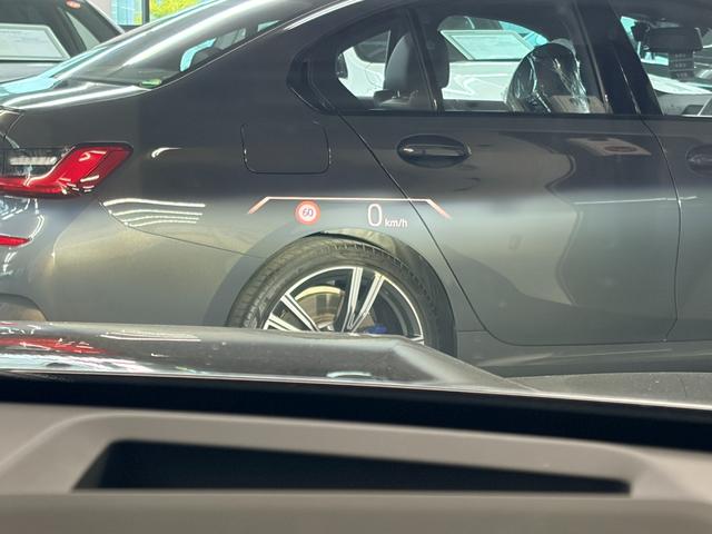 iX1 eDrive 20 Mスポーツ 弊社元デモカー テクノロジーパッケージ ドライビング・アシスト・プロフェッショナル ヘッドアップ・ディスプレイ インテリア・カメラ(3枚目)