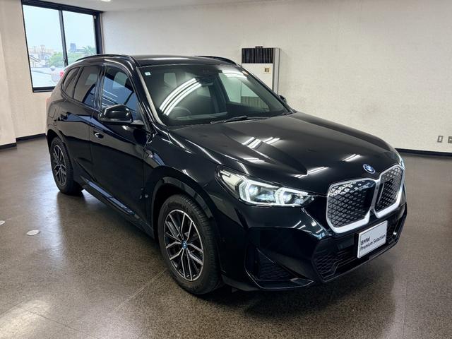 iX1 eDrive 20 Mスポーツ 弊社元デモカー テクノロジーパッケージ ドライビング・アシスト・プロフェッショナル ヘッドアップ・ディスプレイ インテリア・カメラ(28枚目)