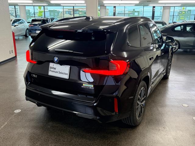 iX1 eDrive 20 Mスポーツ 弊社元デモカー テクノロジーパッケージ ドライビング・アシスト・プロフェッショナル ヘッドアップ・ディスプレイ インテリア・カメラ(29枚目)