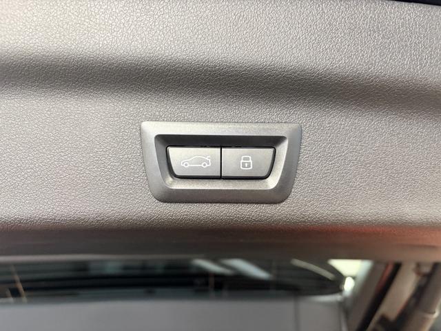 iX1 eDrive 20 Mスポーツ 弊社元デモカー テクノロジーパッケージ ドライビング・アシスト・プロフェッショナル ヘッドアップ・ディスプレイ インテリア・カメラ(32枚目)