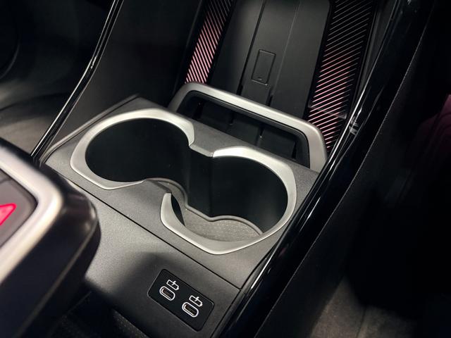 iX1 eDrive 20 Mスポーツ 弊社元デモカー テクノロジーパッケージ ドライビング・アシスト・プロフェッショナル ヘッドアップ・ディスプレイ インテリア・カメラ(35枚目)