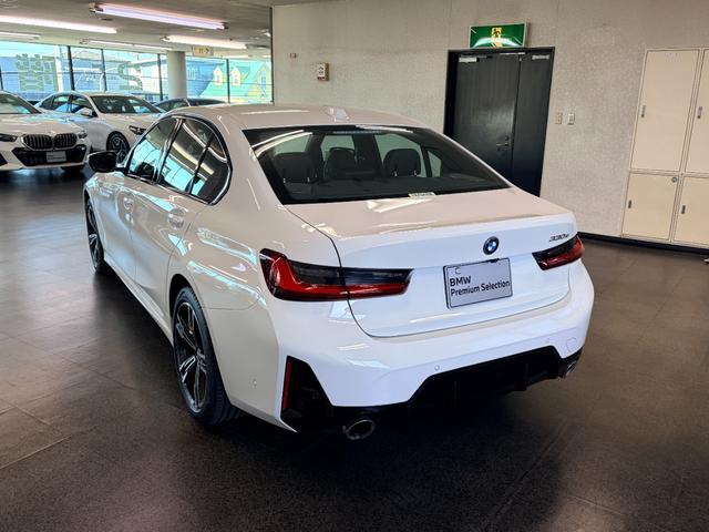 3シリーズ 330e Mスポーツ 弊社デモカー ブラックレザーシート 純正ナビゲーション ETC フロント・リアコーナーセンサー アクティブクルーズコントロール アラウンドビューモニター(9枚目)