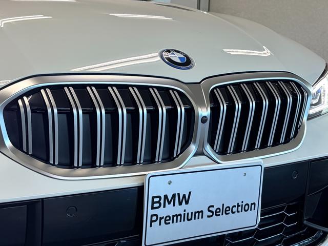 3シリーズ 330e Mスポーツ 弊社デモカー ブラックレザーシート 純正ナビゲーション ETC フロント・リアコーナーセンサー アクティブクルーズコントロール アラウンドビューモニター(18枚目)