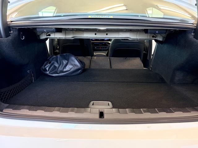 3シリーズ 330e Mスポーツ 弊社デモカー ブラックレザーシート 純正ナビゲーション ETC フロント・リアコーナーセンサー アクティブクルーズコントロール アラウンドビューモニター(25枚目)