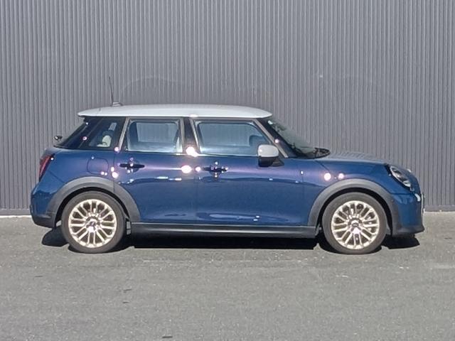 ＭＩＮＩ クーパーＣ　フェイバリット・トリム（8枚目）