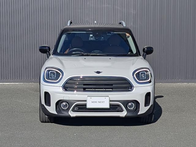 ＭＩＮＩ クーパーＤクロスオーバープレミアム＋Ｐクラシクトリム　モルトブラウンレザー　純正ナビ＋ＣＡＲＰＬＡＹ付（2枚目）