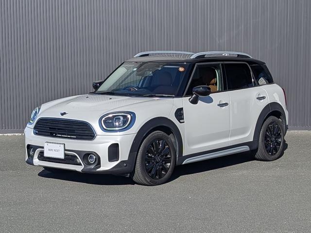 ＭＩＮＩ クーパーＤクロスオーバープレミアム＋Ｐクラシクトリム　モルトブラウンレザー　純正ナビ＋ＣＡＲＰＬＡＹ付（3枚目）