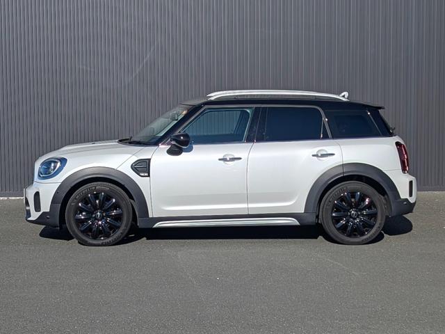 ＭＩＮＩ クーパーＤクロスオーバープレミアム＋Ｐクラシクトリム　モルトブラウンレザー　純正ナビ＋ＣＡＲＰＬＡＹ付（4枚目）