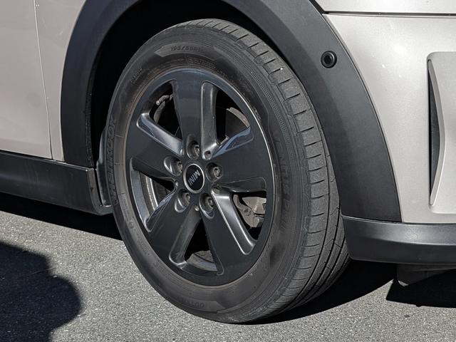 ＭＩＮＩ クーパー　クラシック・トリム　アップルカープレイ付き（9枚目）