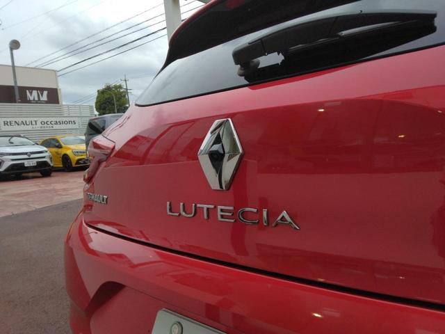 ルーテシア E-テックハイブリッド 0-170km/h対応追従クルコン レーンセンタリングアシスト 先進安全機能 Apple/Androidディスプレイオーディオ Rカメラ 前後ソナー ステアリングヒーター 17AW(32枚目)