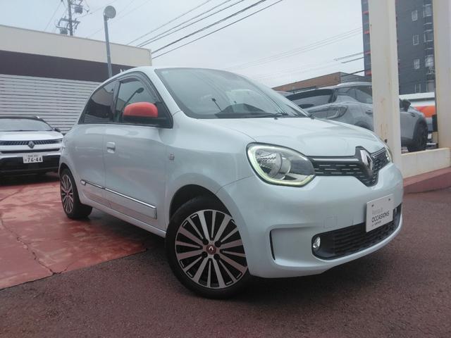 トゥインゴ ルコックスポルティフ　１５０台限定車　コーナリングランプ機能付フォグランプ　専用１６インチＡＷ　シートヒーター　バックカメラ　ディスプレイオーディオ　Ｂｌｕｅｔｏｏｔｈ　ＥＴＣ　ドライブレコーダー　専用キッキングプレート（5枚目）