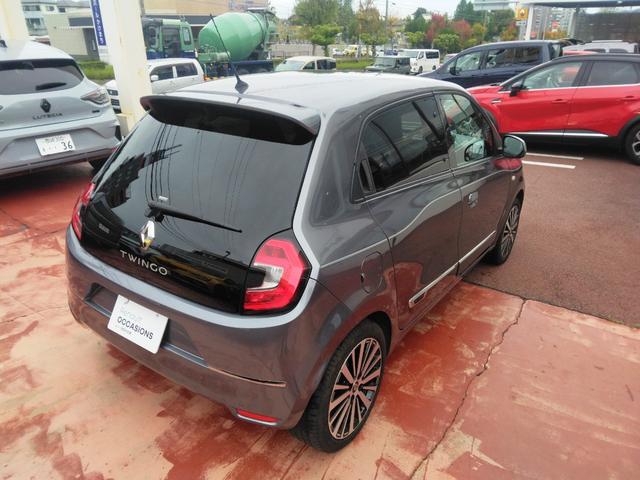 トゥインゴ サンドレ 限定車 16AW ハーフレザーシート シートヒーター Apple/Androidディスプレイオーディオ バックカメラ バックソナー 同色サイドモール(8枚目)