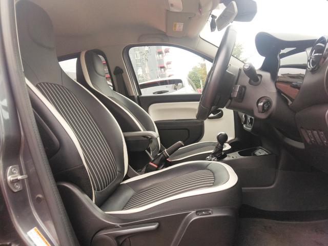 トゥインゴ サンドレ 限定車 16AW ハーフレザーシート シートヒーター Apple/Androidディスプレイオーディオ バックカメラ バックソナー 同色サイドモール(15枚目)