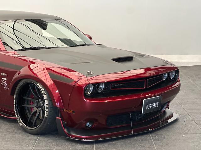 ダッジ・チャレンジャー Ｔ／Ａ３９２　ＥＤＧＥ　ＣＵＳＴＯＭＳ　ＲーＬＩＮＥ／ＷＯＲＫ２０インチアルミ／ａｉｒ　ｆｏｒｃｅ／専用アルカンタラコンビレザーシート／ＡＬＰＩＮＥサウンド／ＡｐｐｌｅＣａｒＰｌａｙ／ＡｎｄｒｏｉｄＡｕｔｏ（6枚目）