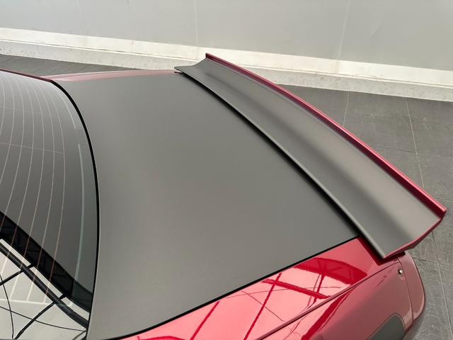ダッジ・チャレンジャー Ｔ／Ａ３９２　ＥＤＧＥ　ＣＵＳＴＯＭＳ　ＲーＬＩＮＥ／ＷＯＲＫ２０インチアルミ／ａｉｒ　ｆｏｒｃｅ／専用アルカンタラコンビレザーシート／ＡＬＰＩＮＥサウンド／ＡｐｐｌｅＣａｒＰｌａｙ／ＡｎｄｒｏｉｄＡｕｔｏ（14枚目）