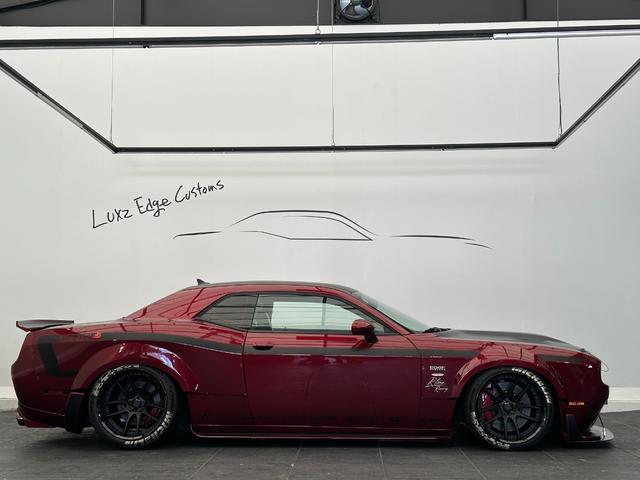 ダッジ・チャレンジャー Ｔ／Ａ３９２　ＥＤＧＥ　ＣＵＳＴＯＭＳ　ＲーＬＩＮＥ／ＷＯＲＫ２０インチアルミ／ａｉｒ　ｆｏｒｃｅ／専用アルカンタラコンビレザーシート／ＡＬＰＩＮＥサウンド／ＡｐｐｌｅＣａｒＰｌａｙ／ＡｎｄｒｏｉｄＡｕｔｏ（15枚目）