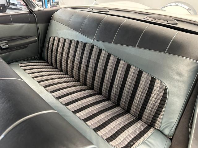 シボレーインパラ 1959y ワイヤーホイール ホワイトリボンタイヤ コラムAT フロントベンチシート(42枚目)