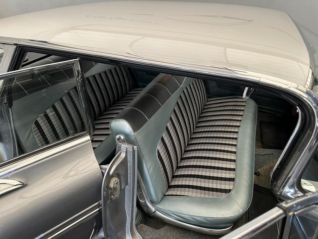 シボレーインパラ 1959y ワイヤーホイール ホワイトリボンタイヤ コラムAT フロントベンチシート(45枚目)