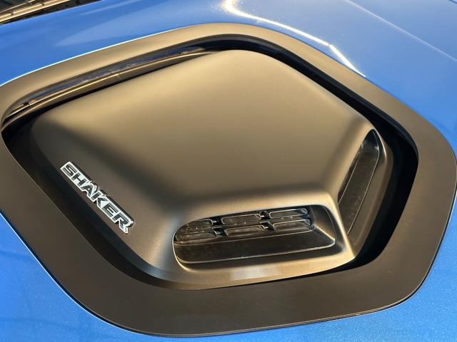 ダッジ・チャレンジャー Ｒ／Ｔ　サンルーフ　アルカンタラコンビレザーシート　シートヒーター／ベンチレーション　ｂｒｅｍｂｏレッドキャリパー　ＭＯＰＥＲボンネットピン　ステアリングヒーター（4枚目）