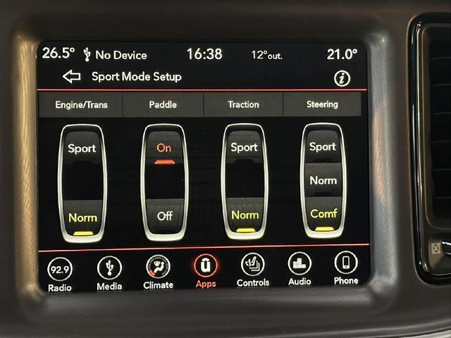 ダッジ・チャレンジャー Ｒ／Ｔ　サンルーフ　アルカンタラコンビレザーシート　シートヒーター／ベンチレーション　ｂｒｅｍｂｏレッドキャリパー　ＭＯＰＥＲボンネットピン　ステアリングヒーター（14枚目）