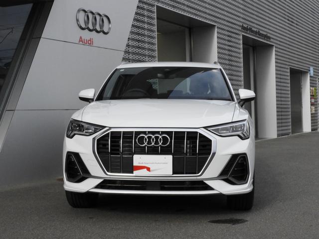 Q3 35TFSI Sライン(2枚目)