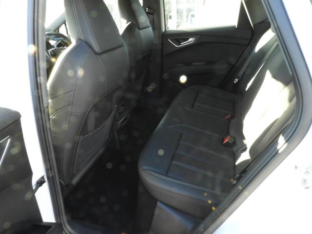 Q4スポーツバック e-トロン 40 e-tron(18枚目)