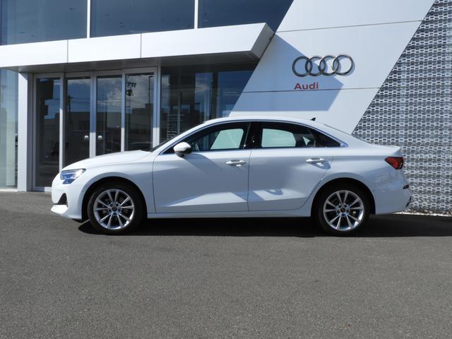 Ａ３セダン ３０ＴＦＳＩアドバンスド　アウディ認定中古車保証　コンビニエンス＆アシスタンスパッケージライト　ナビゲーションパッケージ　ＴＶチューナー　ＬＥＤヘッドライト　レイン／ライトセンサー（3枚目）