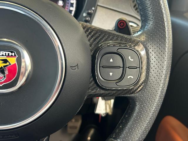 アバルト595 コンペティツィオーネ 禁煙車/認定中古車保証/ETC/ドライブレコーダー/バックカメラ/ディーラー整備(10枚目)